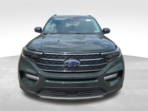 Forged Green Metallic 2023 Ford Explorer XLT