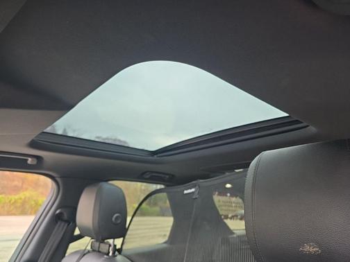 2020 Land Rover Discovery Landmark Edition