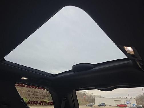 2020 Land Rover Discovery Landmark Edition