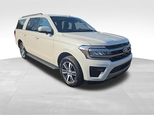 Star White Metallic Tri-Coat 2023 Ford Expedition Max XLT