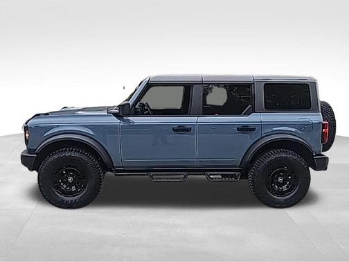 Azure Gray Metallic Tri-Coat 2025 Ford Bronco Base