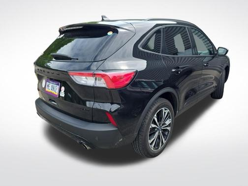 Agate Black Metallic 2022 Ford Escape SEL