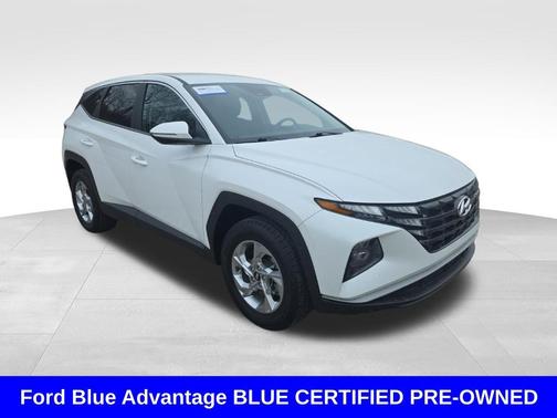 2022 Hyundai TUCSON SE