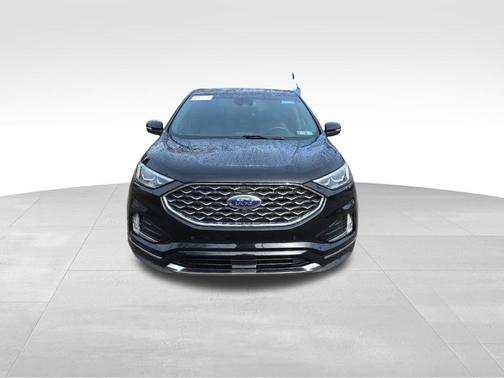 Agate Black 2020 Ford Edge Titanium