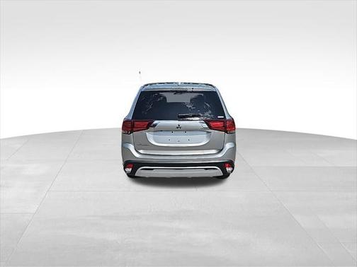 2020 Mitsubishi Outlander ES