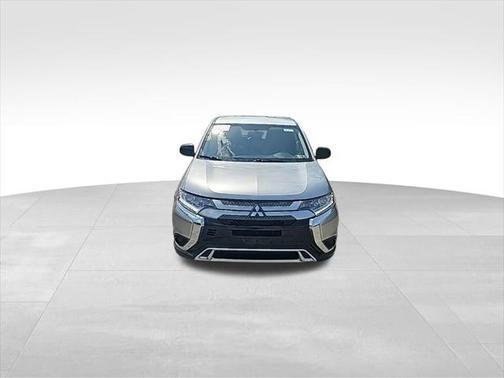 2020 Mitsubishi Outlander ES