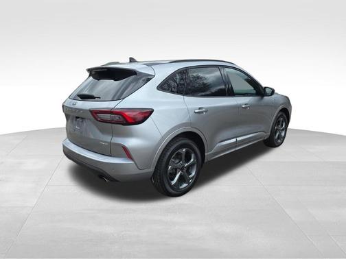Iconic Silver Metallic 2024 Ford Escape ST-Line