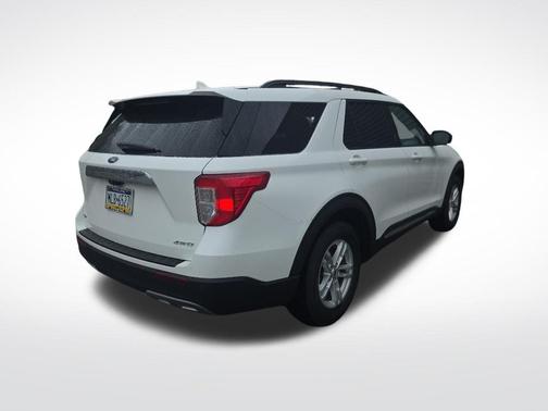 Star White Metallic Tri-Coat 2021 Ford Explorer XLT