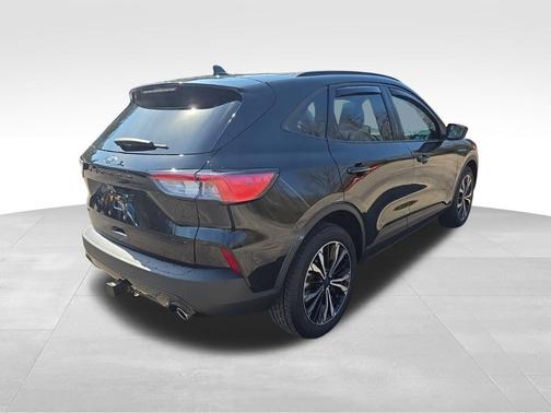 Agate Black Metallic 2022 Ford Escape SEL
