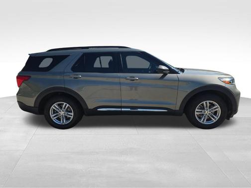Silver Spruce Metallic 2020 Ford Explorer XLT