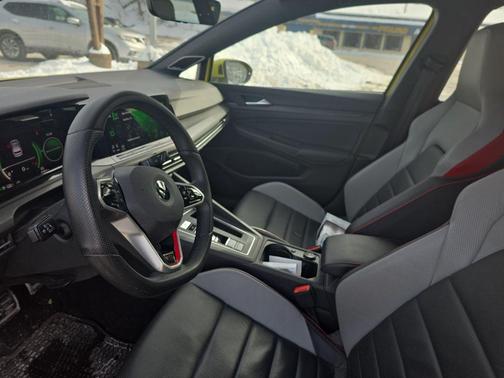 2022 Volkswagen Golf GTI 2.0T S DSG