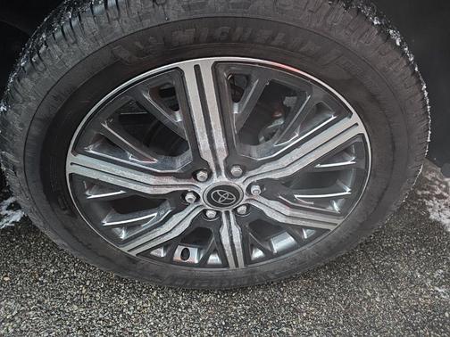 2023 Toyota Tundra Hybrid Capstone