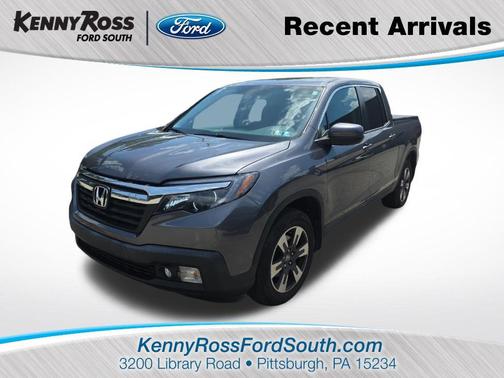 Modern Steel Metallic 2019 Honda Ridgeline RTL