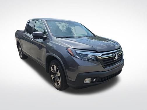 Modern Steel Metallic 2019 Honda Ridgeline RTL