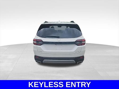 2023 Honda Pilot AWD Elite