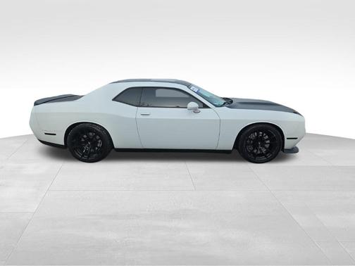 2017 Dodge Challenger R/T 392