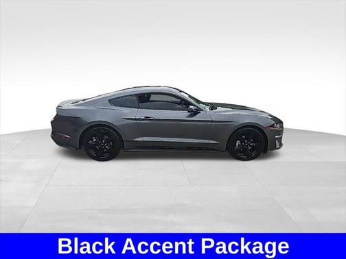 2021 Ford Mustang EcoBoost