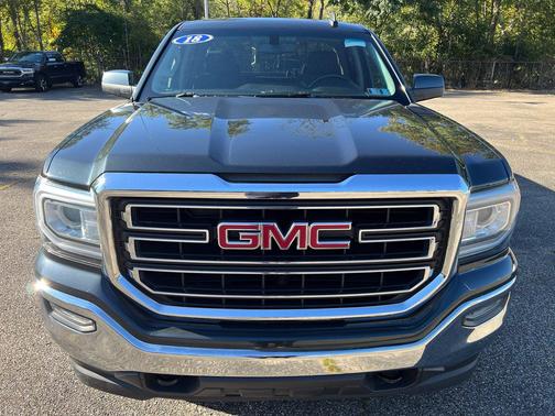 Dark Slate Metallic 2018 GMC Sierra 1500 SLE
