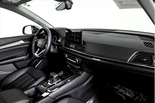 2023 Audi Q5 45 S line Premium