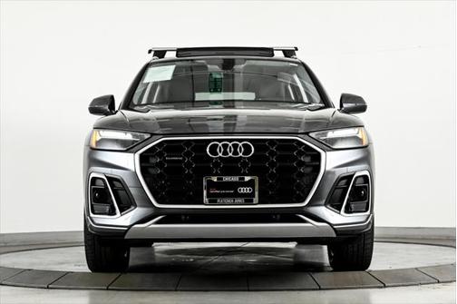 2023 Audi Q5 45 S line Premium