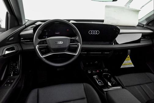 2025 Audi Q6 e-tron Premium Plus quattro