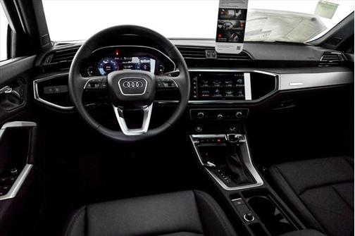 2025 Audi Q3 45 S line Premium Plus