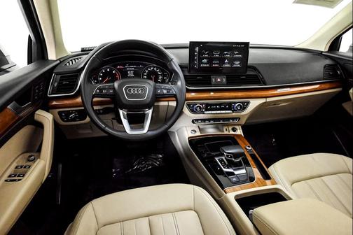 2022 Audi Q5 45 S line Premium