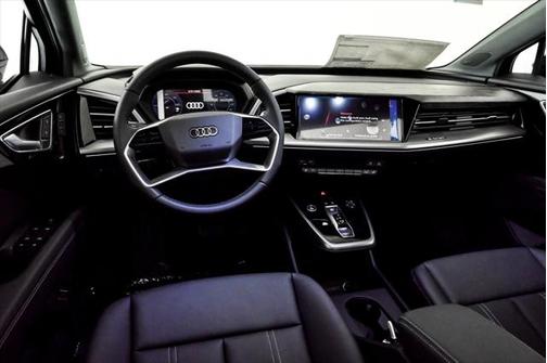 2025 Audi Q4 e-tron Premium Plus 55 quattro