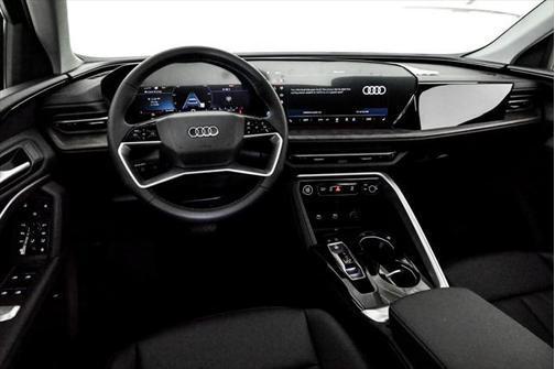 2025 Audi Q5 Premium 2.0 TFSI quattro