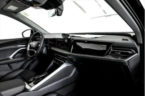 2025 Audi Q5 Premium 2.0 TFSI quattro