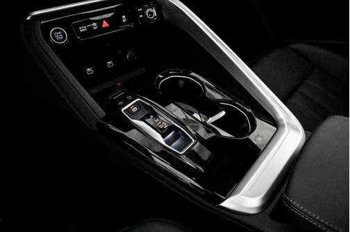2025 Audi Q5 Premium 2.0 TFSI quattro