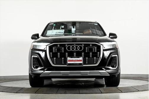 2025 Audi Q7 55 Prestige