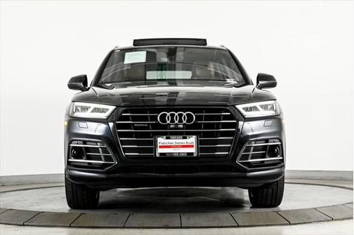 2020 Audi Q5 Prestige w/ 20s & CWP