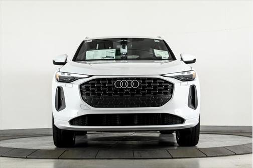 2025 Audi Q5 Premium Plus 2.0 TFSI quattro