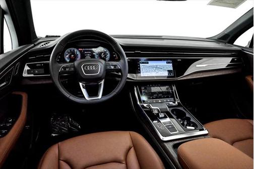 2025 Audi Q7 45 Premium Plus