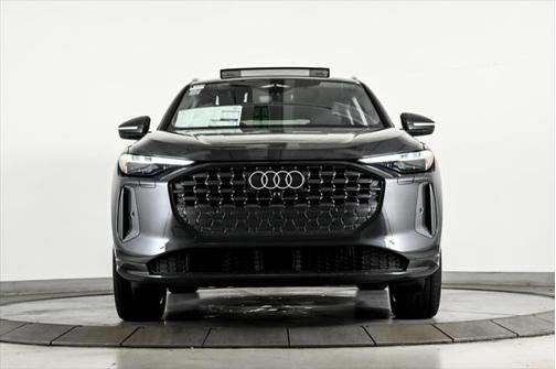 2025 Audi Q5 Premium Plus 2.0 TFSI quattro