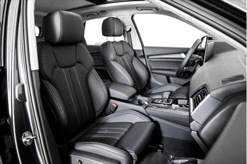 2025 Audi Q5 45 S line Premium Plus