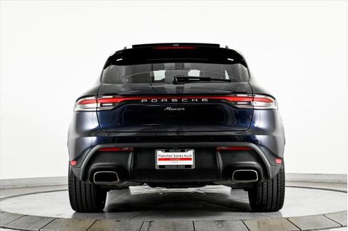 2023 Porsche Macan Base
