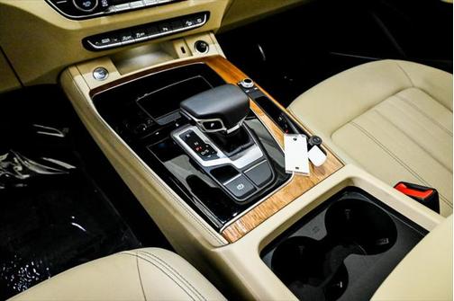 2023 Audi Q5 45 S line Premium Plus