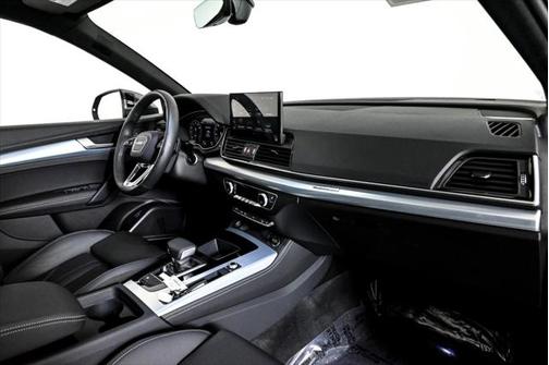 2024 Audi Q5 45 S line Premium Plus