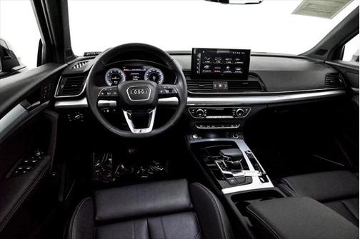 2024 Audi Q5 45 S line Premium Plus