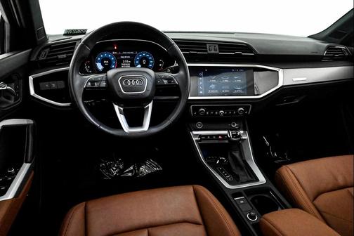 2022 Audi Q3 45 S line Premium Plus