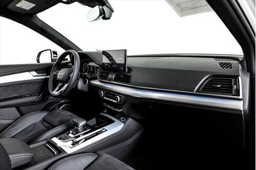 2024 Audi Q5 55 S line Prestige