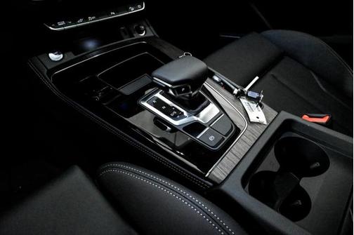 2025 Audi Q5 55 S line Premium Plus