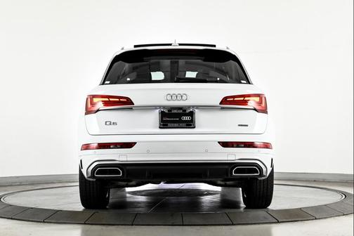 2025 Audi Q5 45 S line Premium Plus
