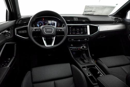 2025 Audi Q3 S line Premium 45 TFSI quattro