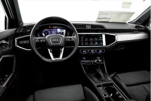 2025 Audi Q3 S line Premium 45 TFSI quattro