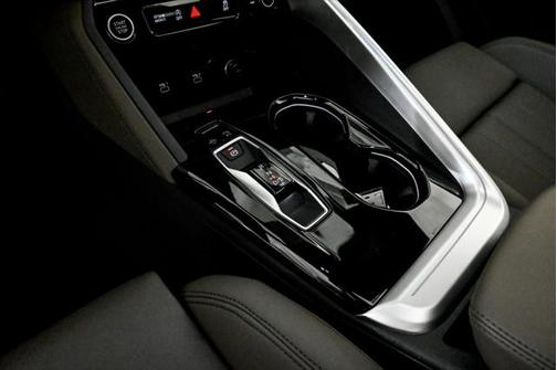 2025 Audi Q5 Premium Plus 2.0 TFSI quattro