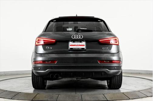 2018 Audi Q3 Sport Premium Plus/ Technology/ 19s