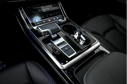 2025 Audi Q7 45 Premium Plus